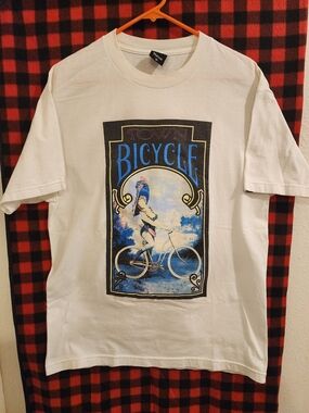 Triumvir vintage bicycle Town Bicycle Graphic Tee - White